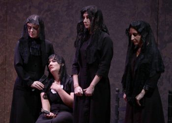 La-casa-de-Bernarda-Alba-06-Santander09-1-1